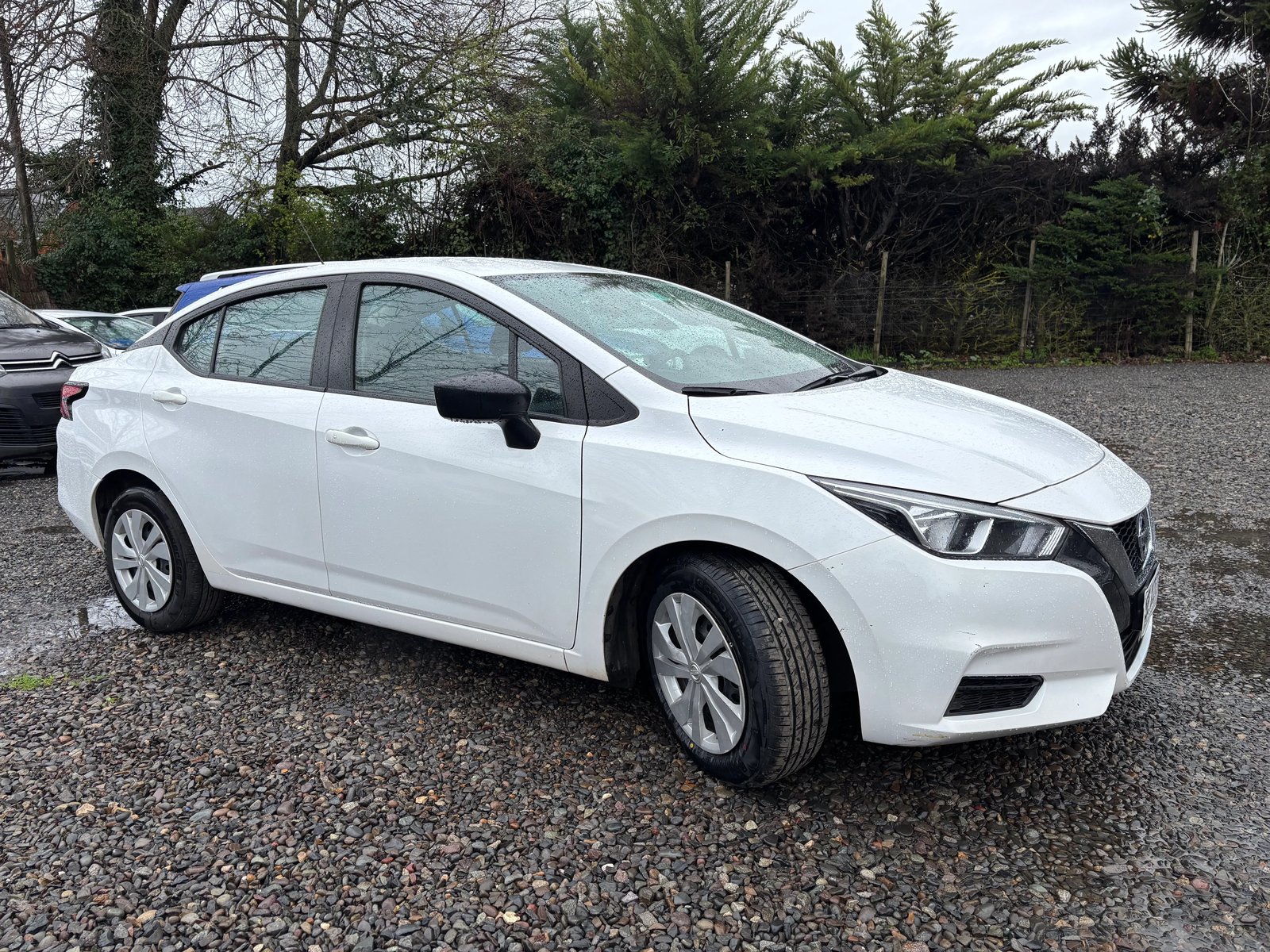 Nissan VERSA CVT 1.6 AUT 2022 - Imagen 11 de 12