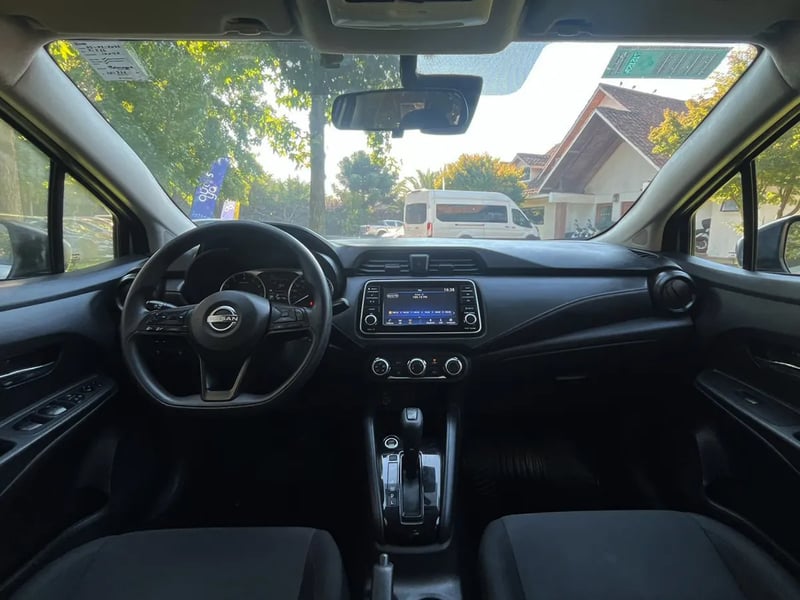 Nissan VERSA NEW SENSE CVT 2024 - Imagen 3 de 14