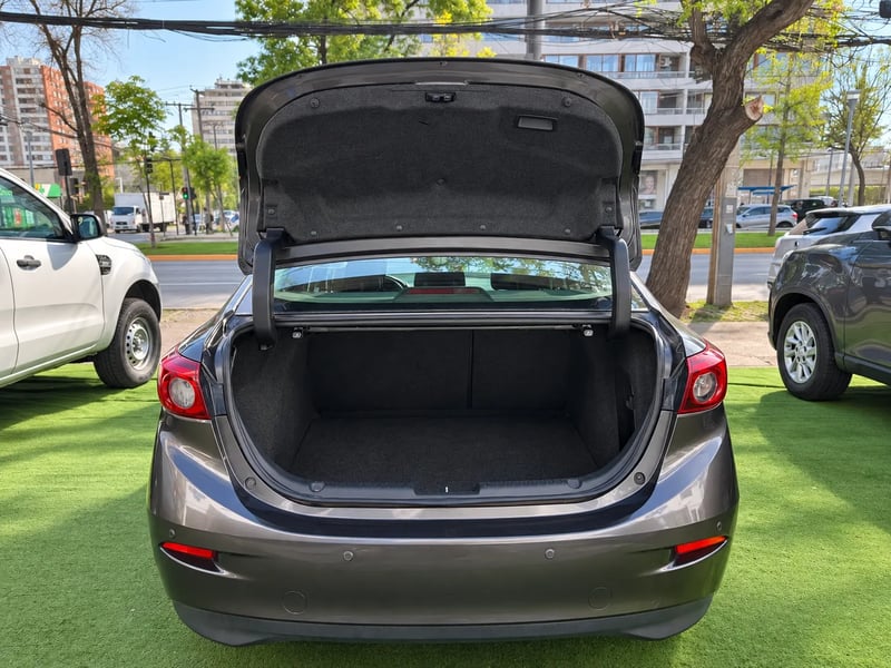 Mazda NEW 3 2.0 2019 - Imagen 8 de 20