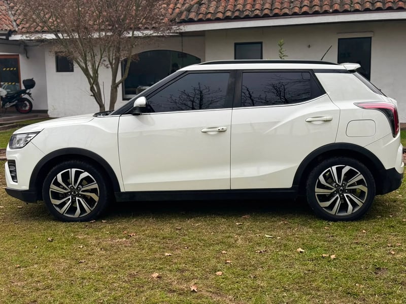 SsangYong TIVOLI LIMITED 2022 - Imagen 4 de 8