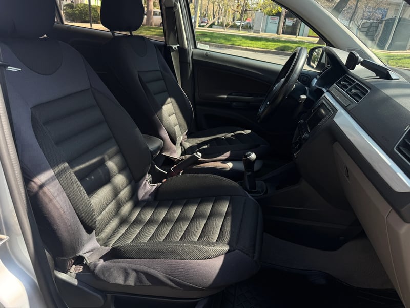 Volkswagen VOYAGE HIGHLINE 1.6 2023 - Imagen 3 de 3