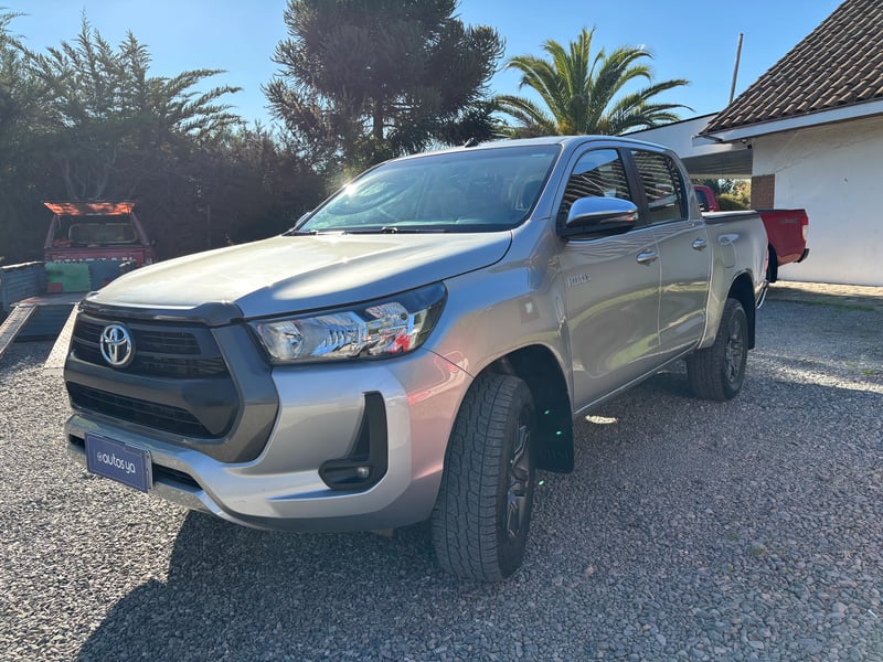 Toyota HILUX SR 4X4 MT 2.4 2025 - Imagen 13 de 13