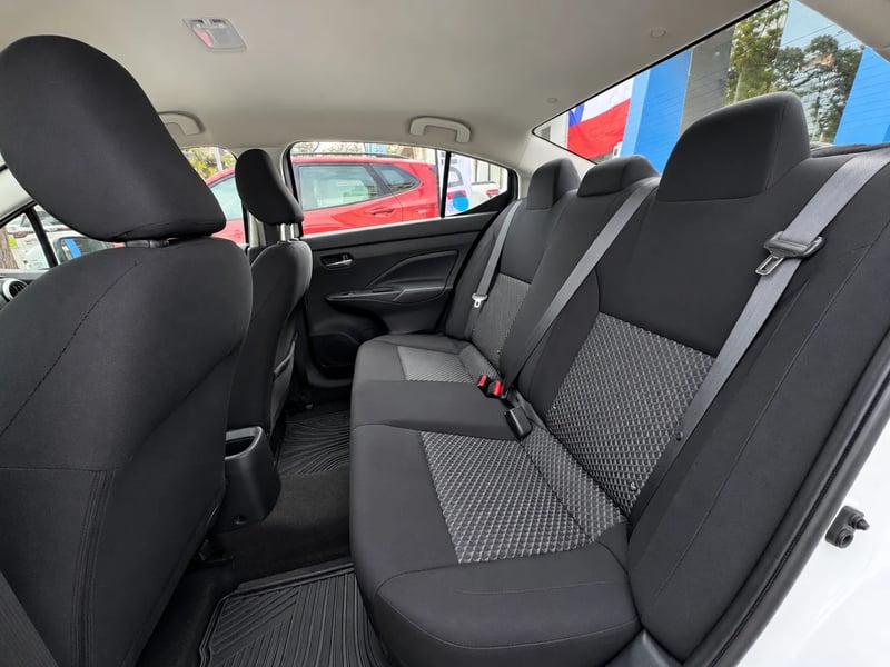 Nissan Versa Sense MT 1.6 2021 - Imagen 10 de 18
