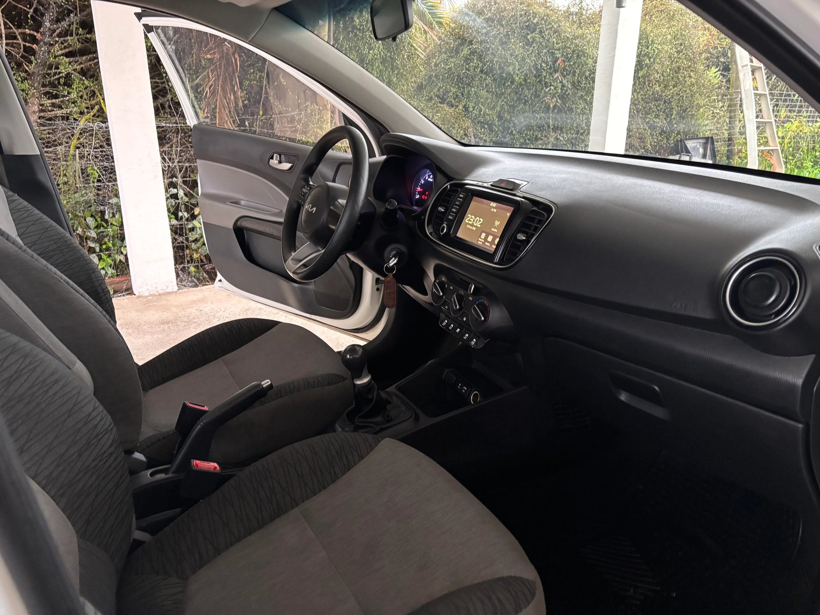 Kia SOLUTO 2022 - Imagen 8 de 10