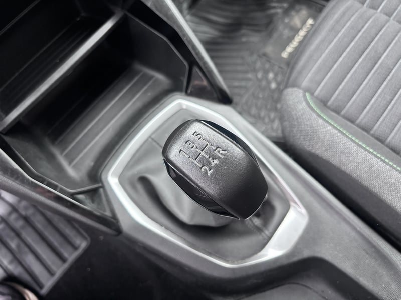 Peugeot 208 2024 - Imagen 12 de 20