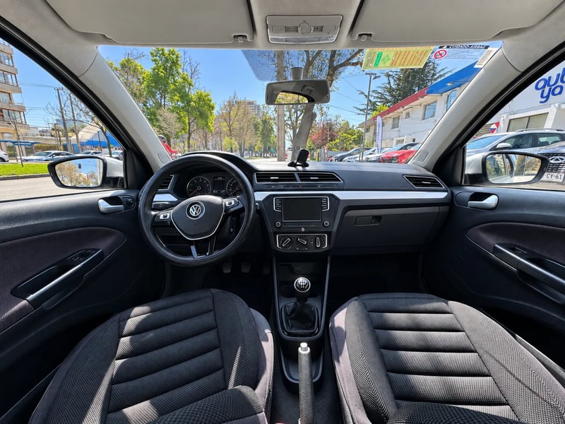 Volkswagen VOYAGE HIGHLINE 1.6 2023 - Imagen 15 de 18