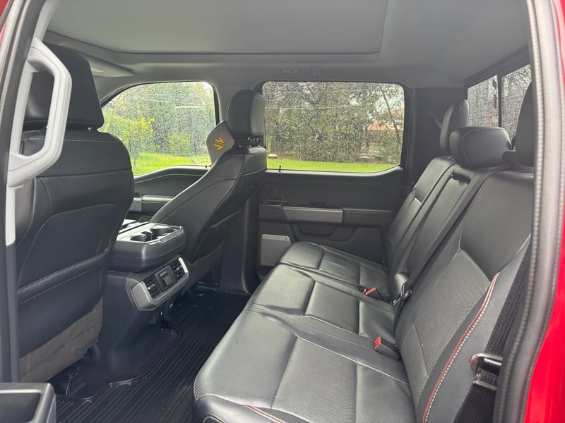 Ford F150 LARIAT LUXURY AT 4X4 2024 - Imagen 6 de 9