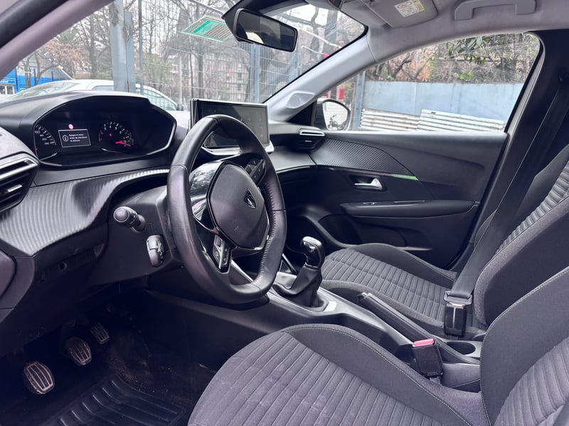 Peugeot 208 2024
