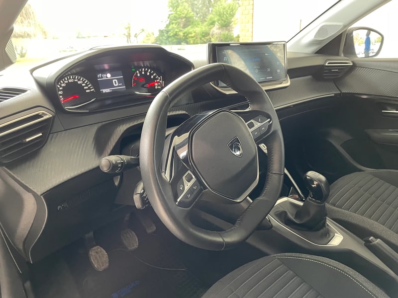 Peugeot 208 PURETECH 4X2 1.2 2024 - Imagen 7 de 14