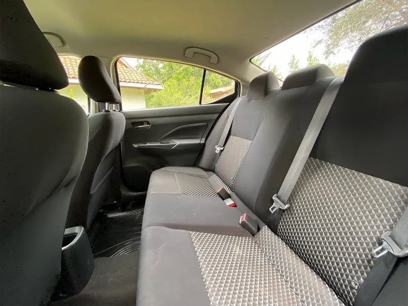 Nissan VERSA cvt 1.6 AT 2023 - Imagen 11 de 18