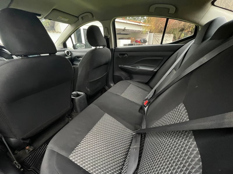 Nissan VERSA 1.6 AUT 2022 - Imagen 12 de 20