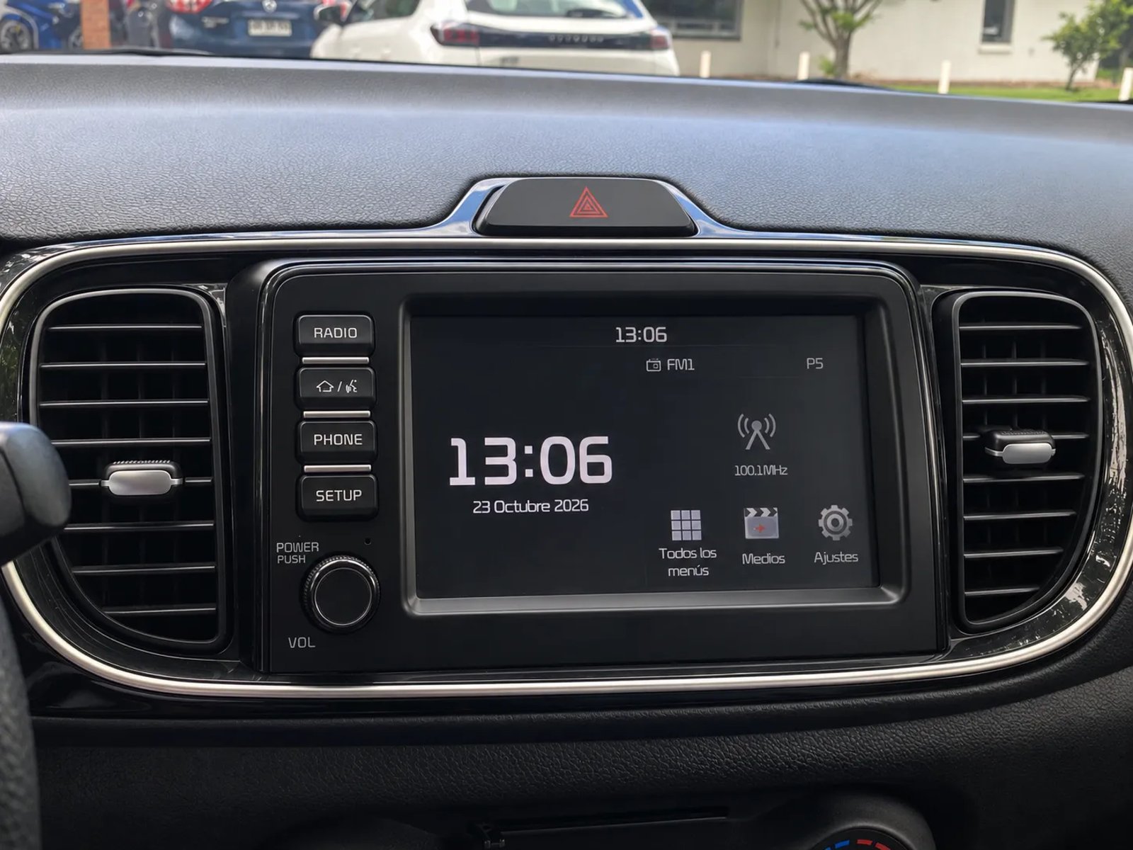 Kia SOLUTO LX 1.4 2022 - Foto 2 de 13