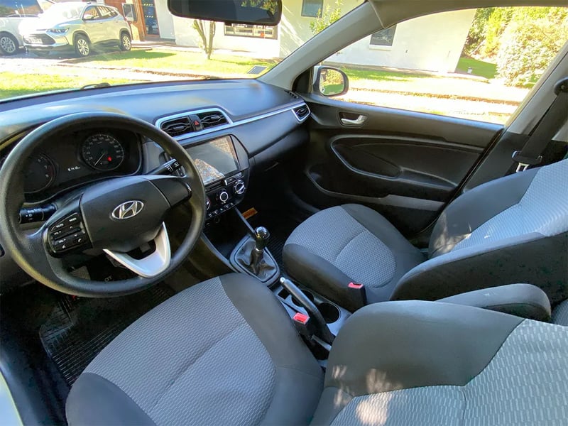 Hyundai VERNA CB 1.4 2022 - Imagen 12 de 20