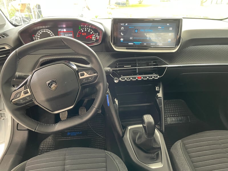 Peugeot 208 PURETECH 4X2 1.2 2024 - Imagen 6 de 14