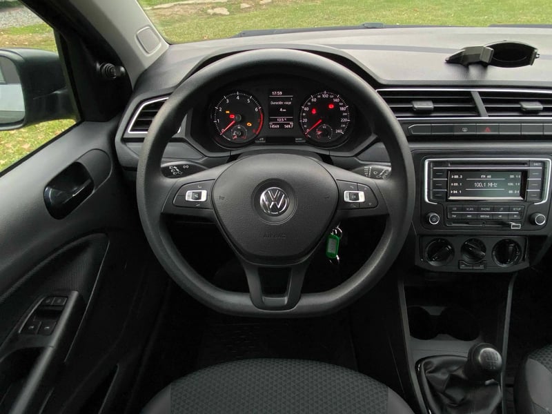 Volkswagen GOL HB 1.6 2022 - Imagen 8 de 16