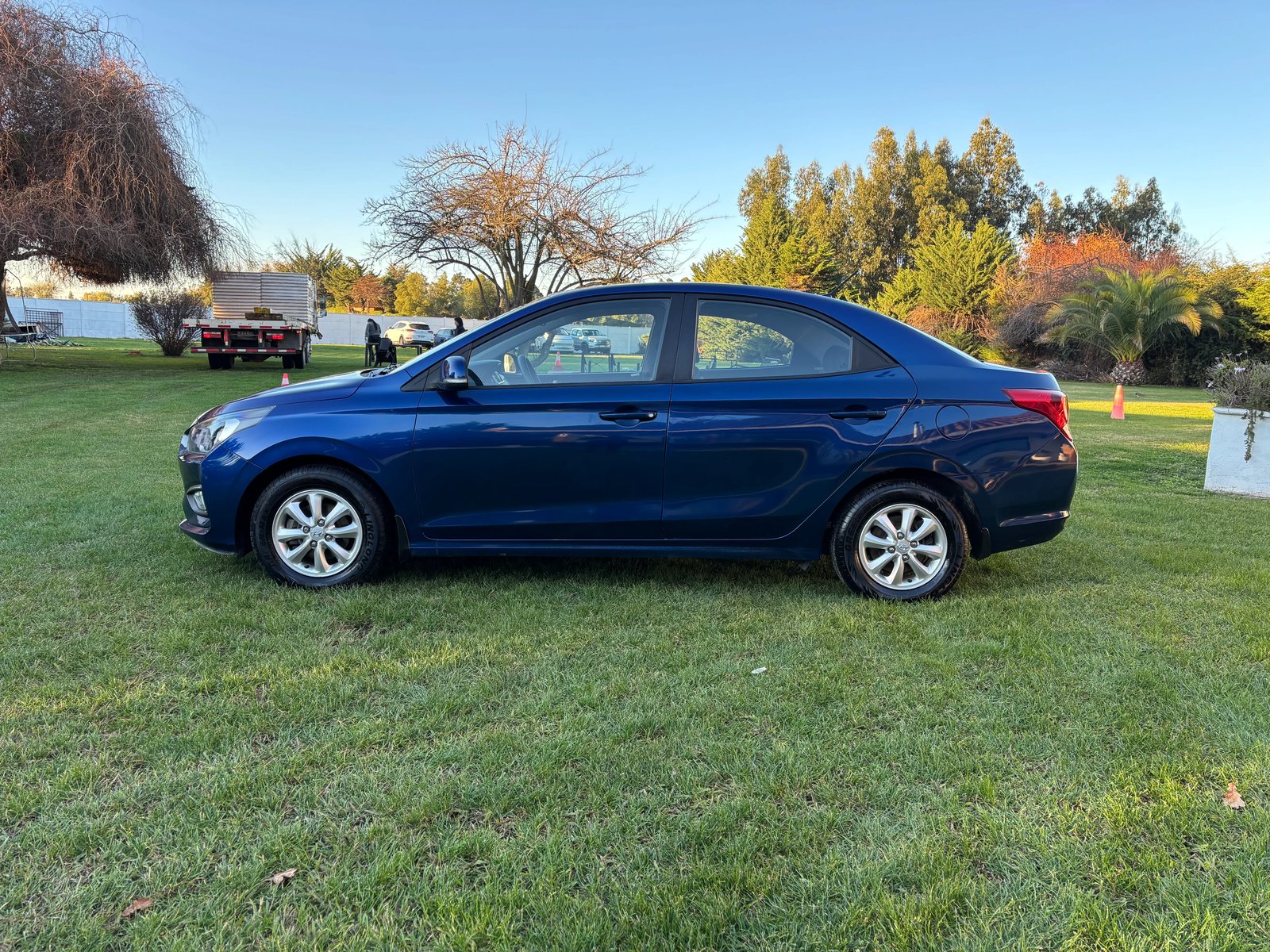 HYUNDAI VERNA CB 1.4 2022 - Foto 3 de 18
