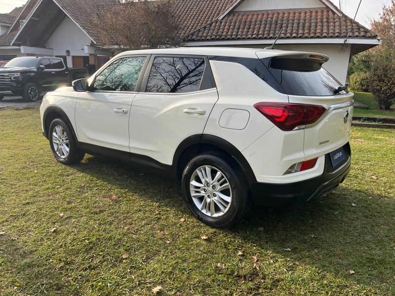 SsangYong KORANDO 1.5 2022 - Imagen 11 de 20