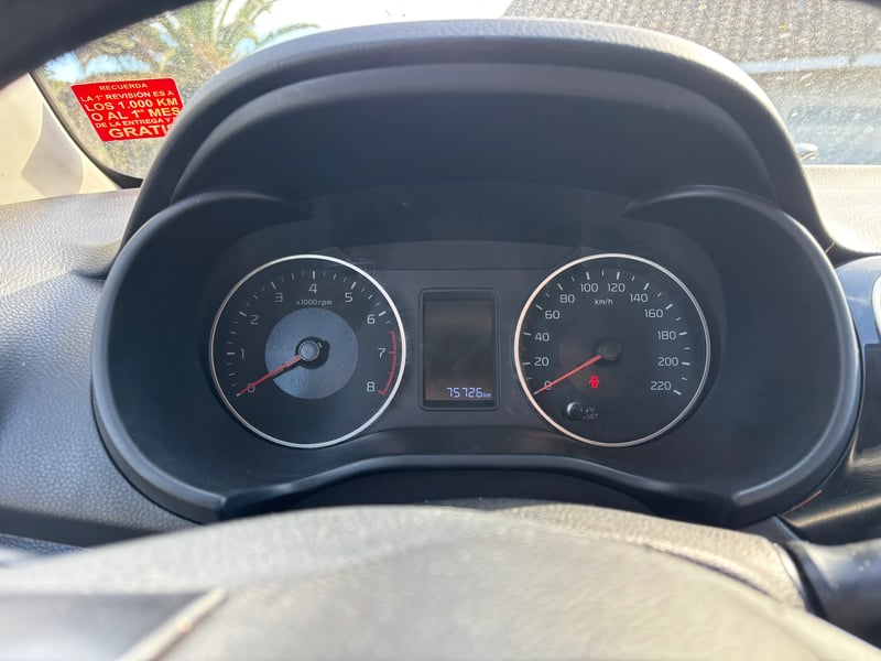 Kia SOLUTO LX 1.4 2022 - Imagen 7 de 10