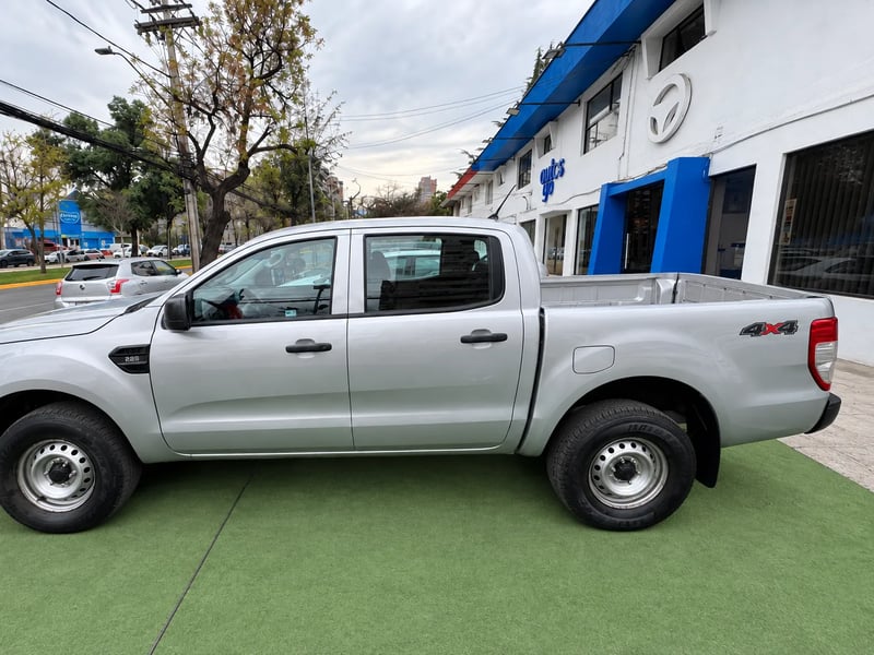 Ford RANGER XL M 4X4 2.2 2023 - Imagen 16 de 20