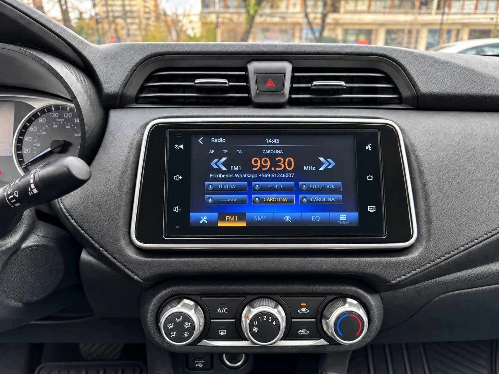 Nissan VERSA CVT 1.6 AT 2023 - Imagen 4 de 18