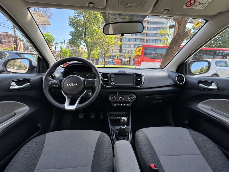 Kia SOLUTO LX 1.4 2022 - Imagen 14 de 20