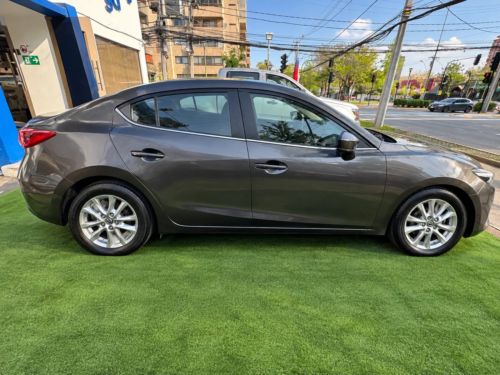 Mazda NEW 3 2.0 2019 - Foto 3 de 20