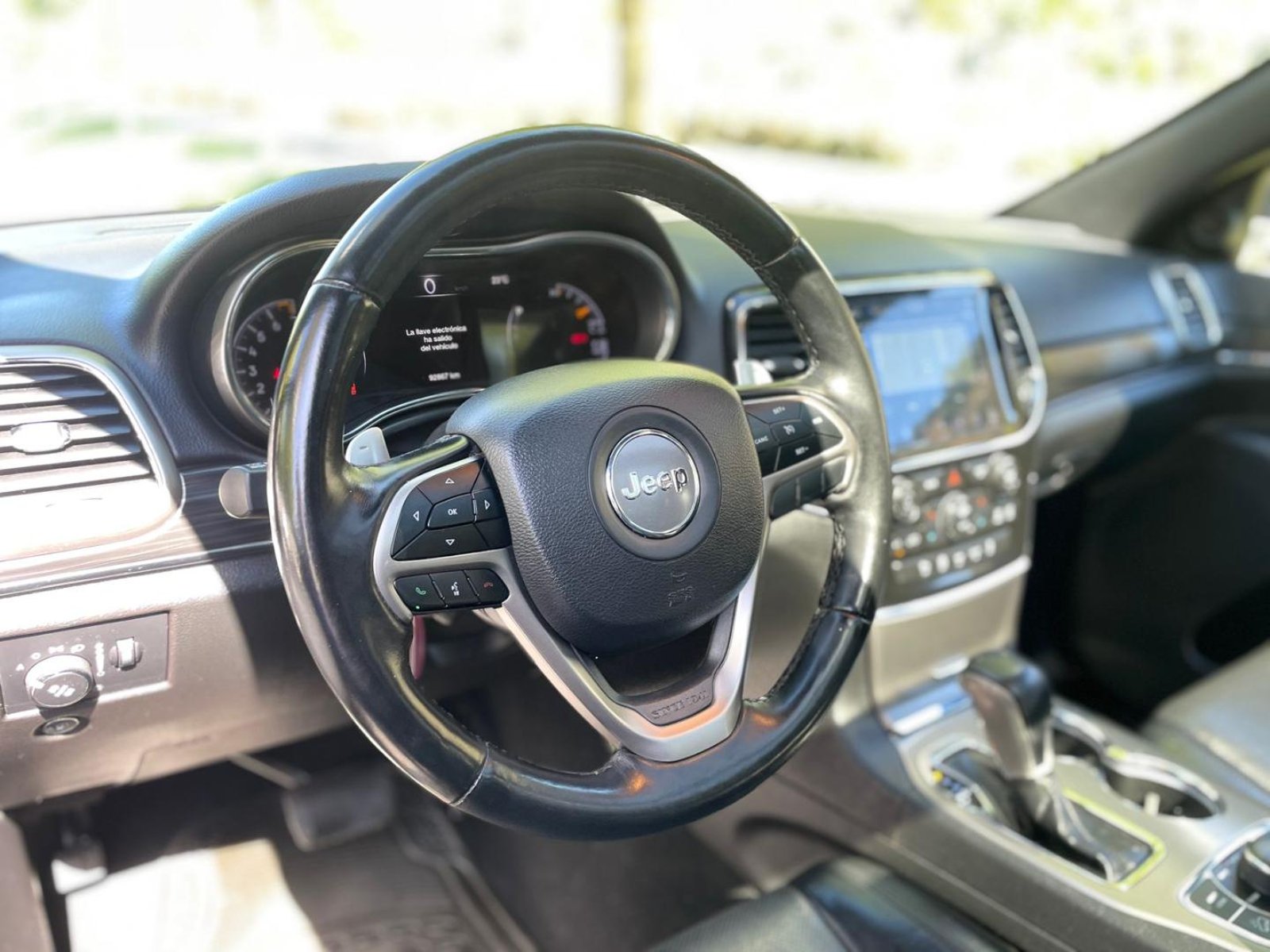 Jeep GRAND CHEROKEE 2021 - Imagen 11 de 20