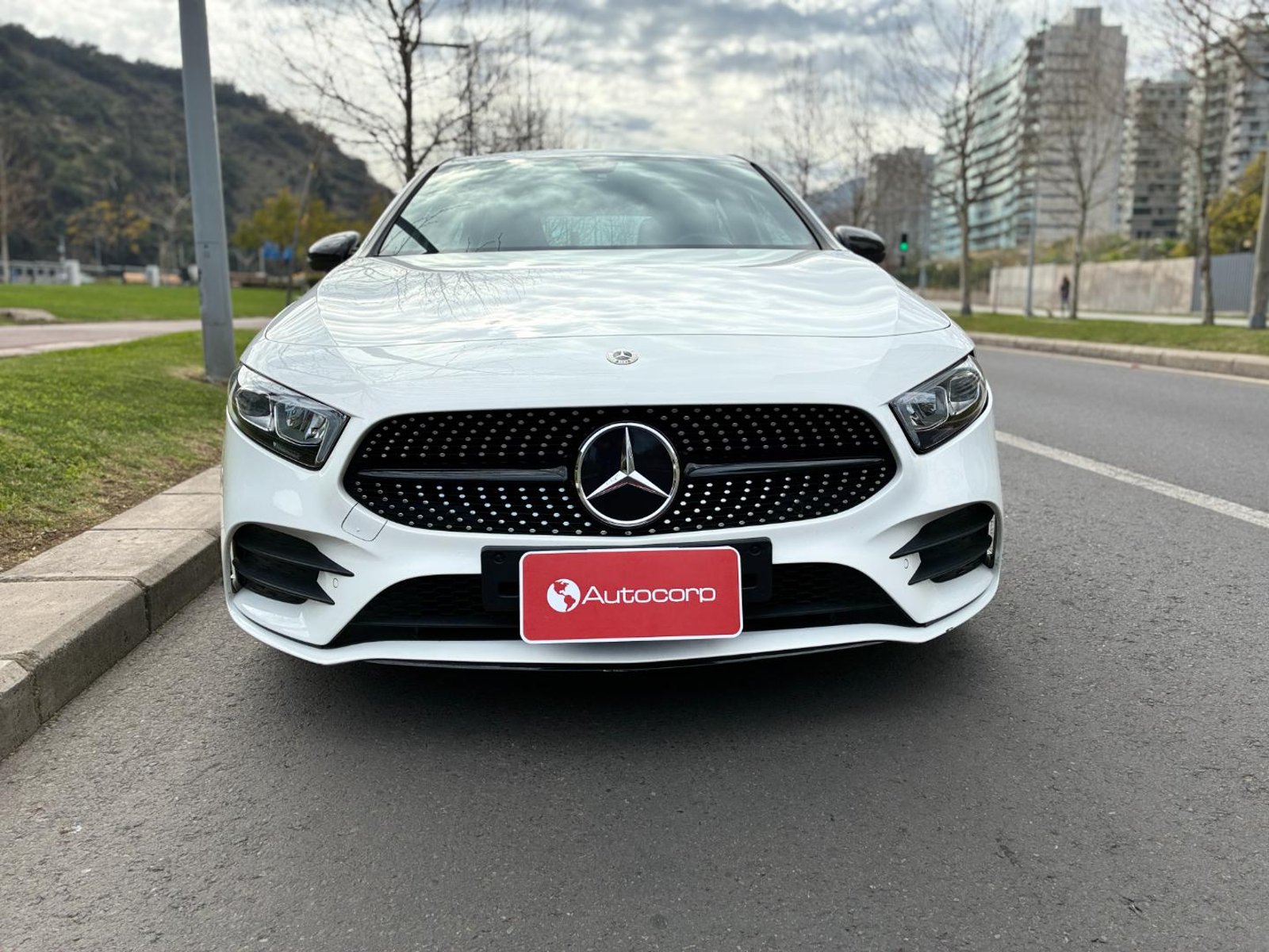 Mercedes-Benz A200 D 2021 - Foto 2 de 20