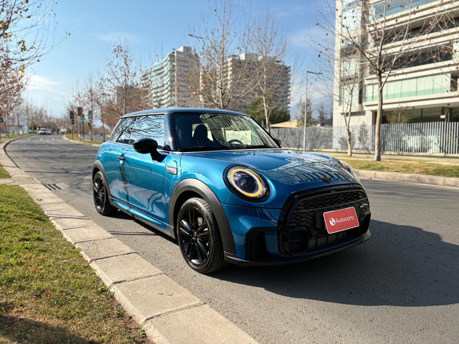 MINI COOPER JCW Look 2024 - Foto 4 de 20