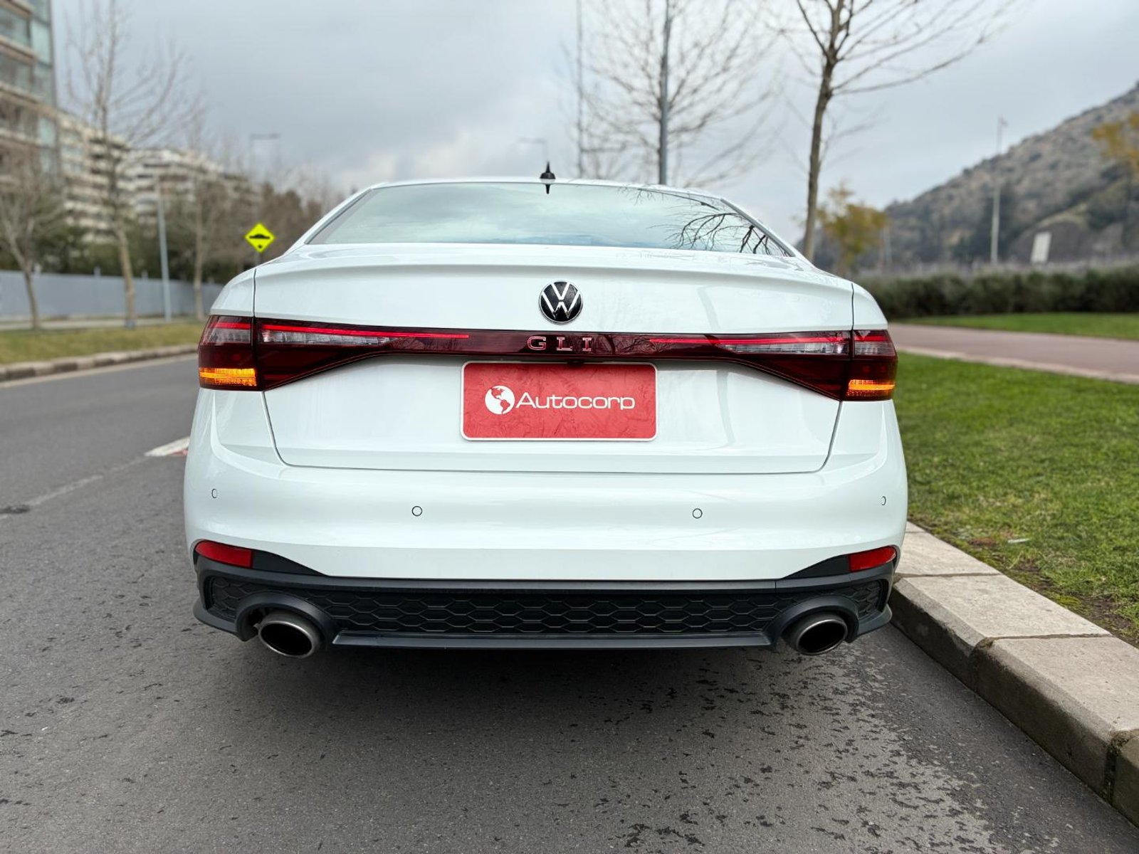 Volkswagen JETTA GLI 2.0 TSI DSG 2025 - Imagen 6 de 20