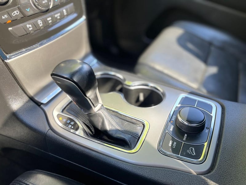 Jeep GRAND CHEROKEE 2021 - Imagen 15 de 20