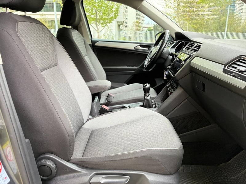 Volkswagen TIGUAN Comfortline 1.4 TSI 2019 - Imagen 19 de 20