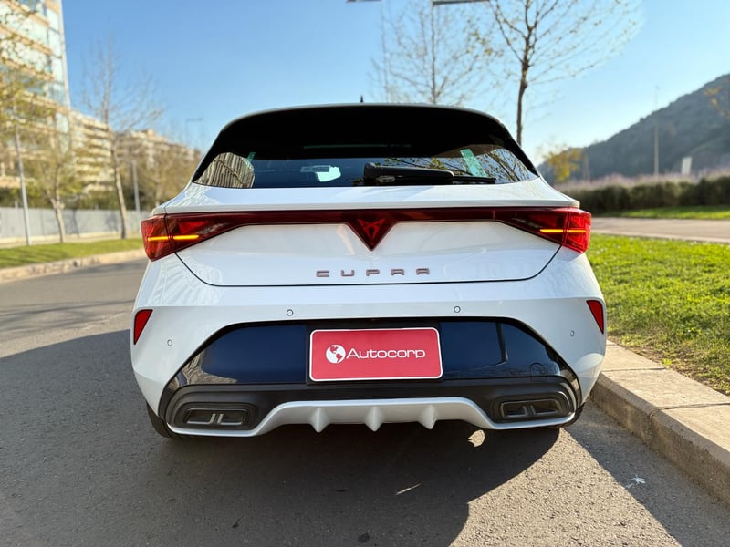 Cupra LEON 1.5TSI MHEV AT 2026 - Imagen 8 de 20