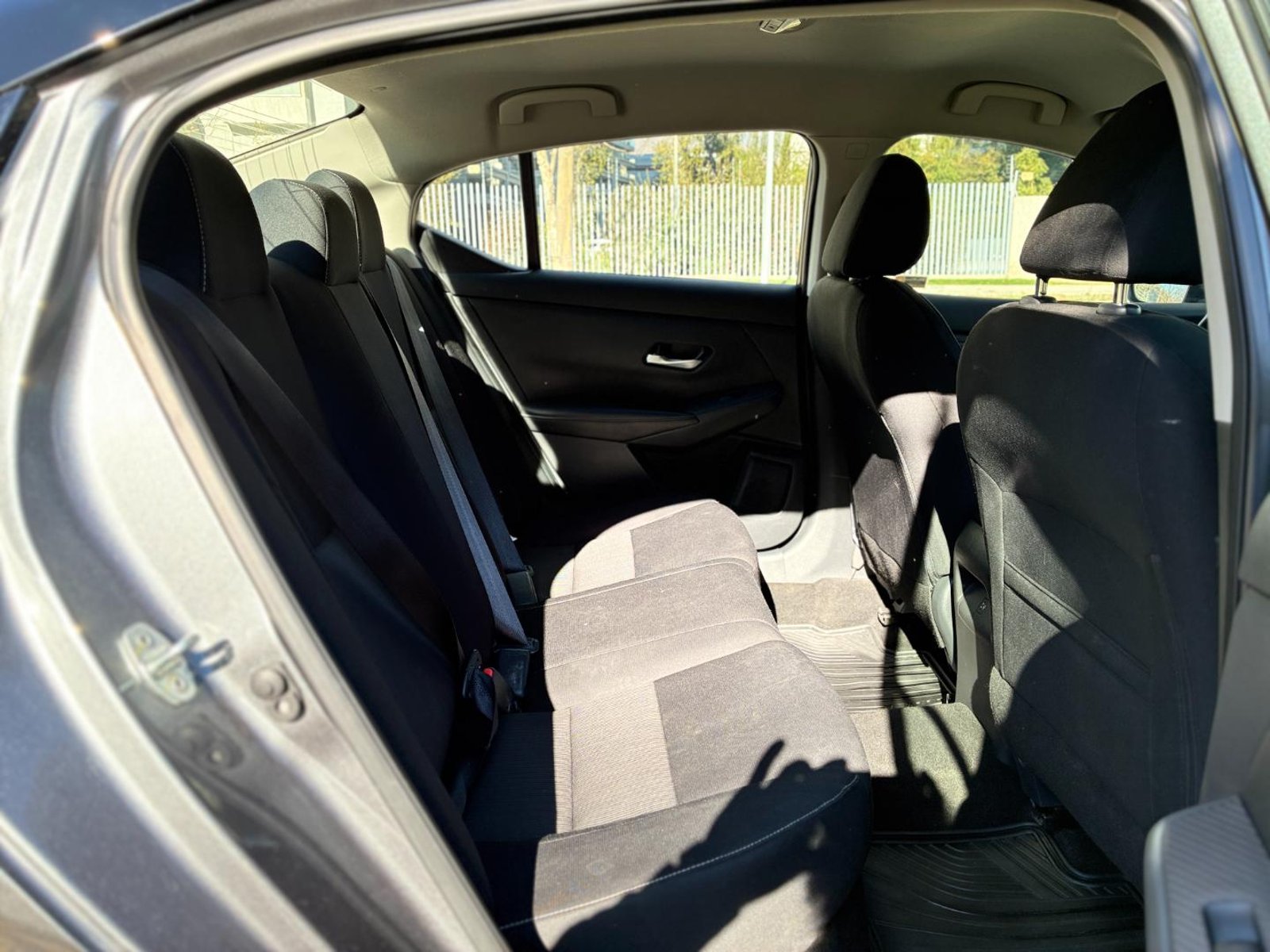 NISSAN SENTRA Advance 2.0 CVT 2022 - Imagen 17 de 18