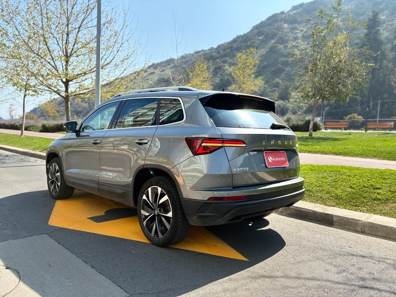 Skoda Karoq Design 1.4 TSI AT 2026 - Imagen 7 de 20