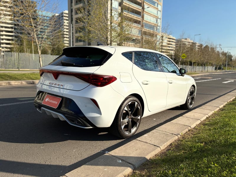 Cupra LEON 1.5TSI MHEV AT 2026 - Imagen 9 de 20