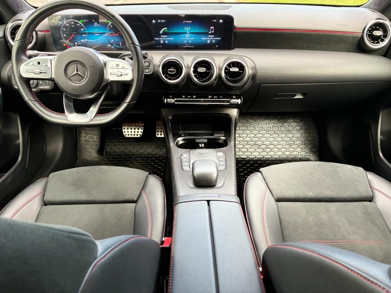 Mercedes-Benz A200 D 2021 - Imagen 17 de 20