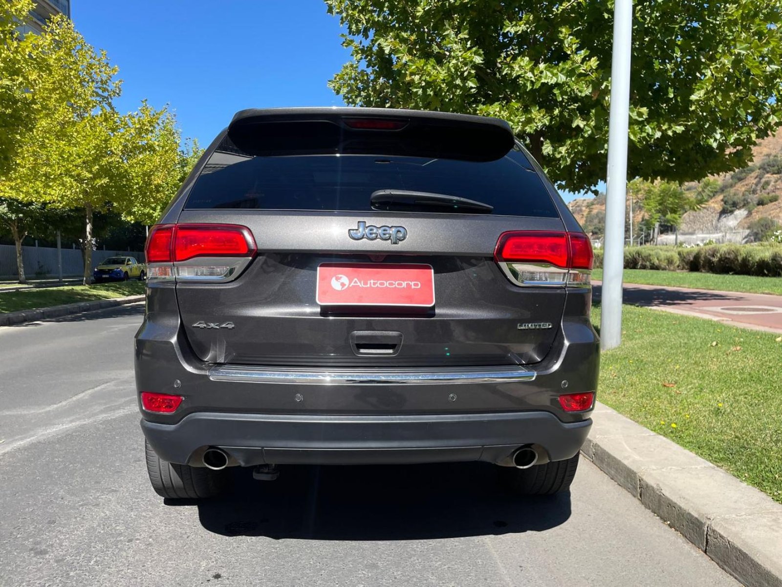 Jeep GRAND CHEROKEE 2021 - Imagen 8 de 20