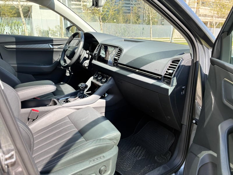 Skoda Karoq Design 1.4 TSI AT 2026 - Imagen 18 de 20