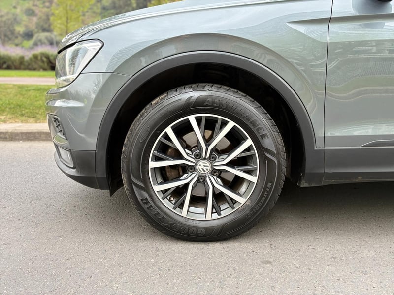 Volkswagen TIGUAN Comfortline 1.4 TSI 2019 - Imagen 5 de 20