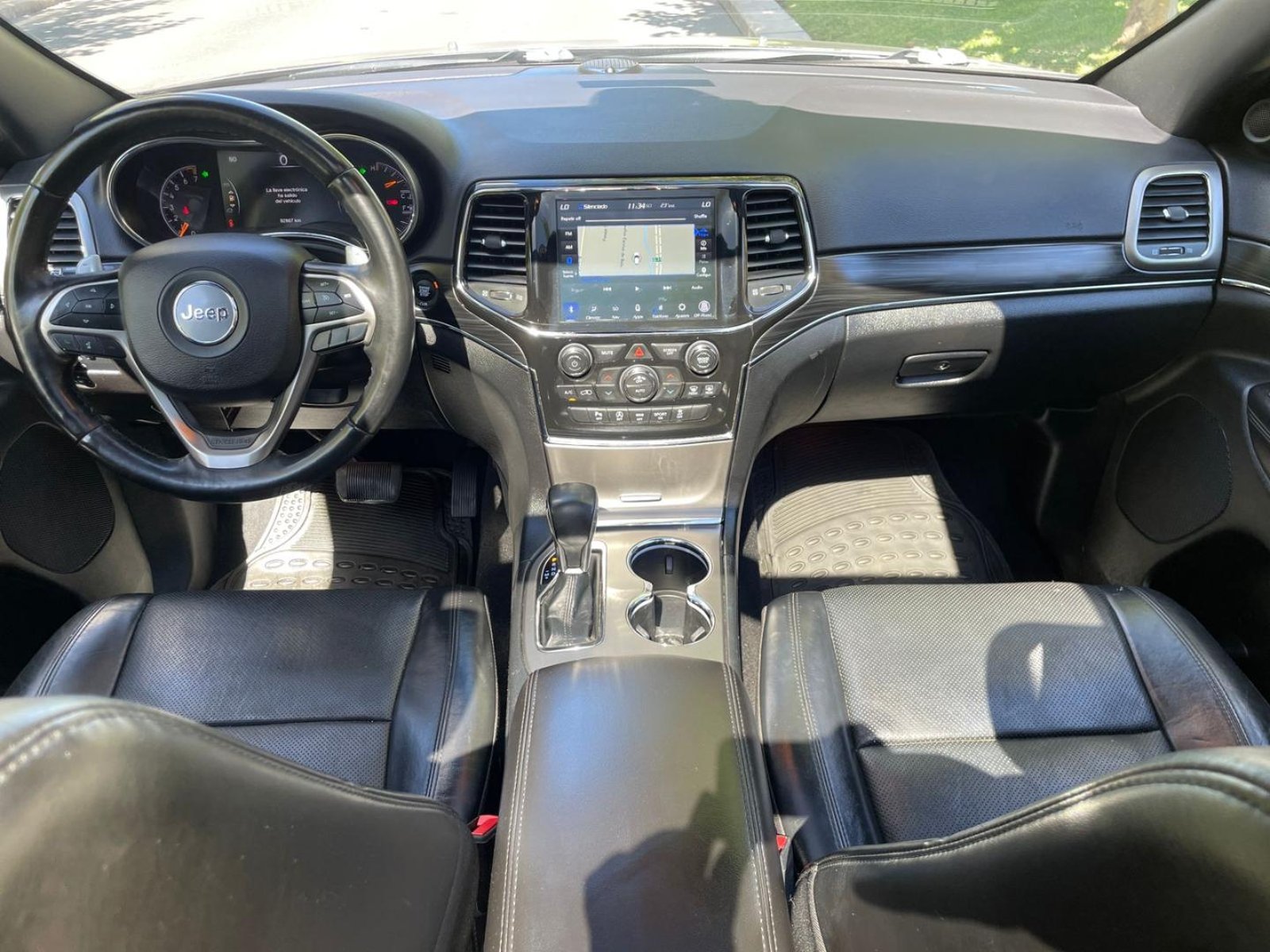 Jeep GRAND CHEROKEE 2021 - Imagen 18 de 20