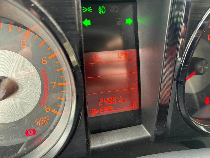 Suzuki JIMNY GL 1.5 Winche 5MT 4x4 2023 - Imagen 13 de 20