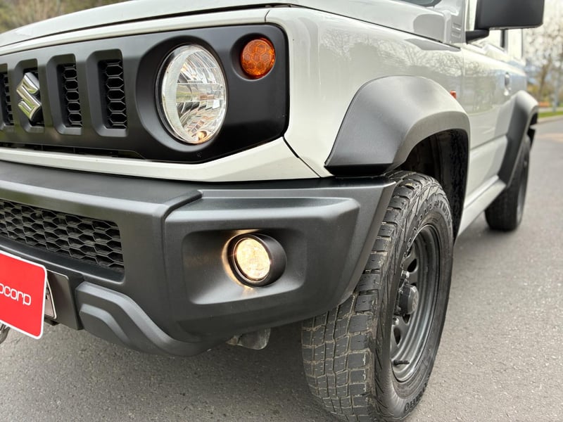 Suzuki JIMNY GL 1.5 Winche 5MT 4x4 2023 - Imagen 5 de 20