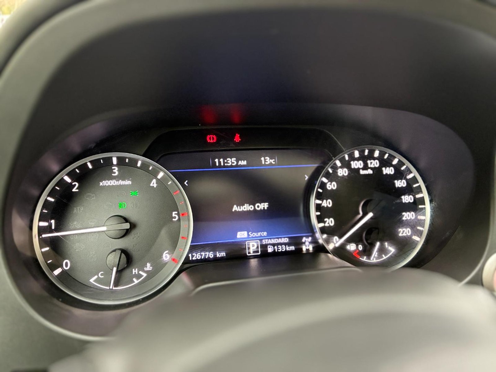 NISSAN NP 300 NAVARA DC LE 2.3D AT 4X4 Platinum 2023 - Imagen 17 de 20