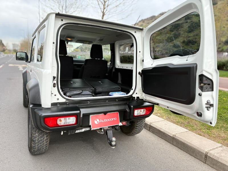 Suzuki JIMNY GL 1.5 Winche 5MT 4x4 2023 - Imagen 10 de 20