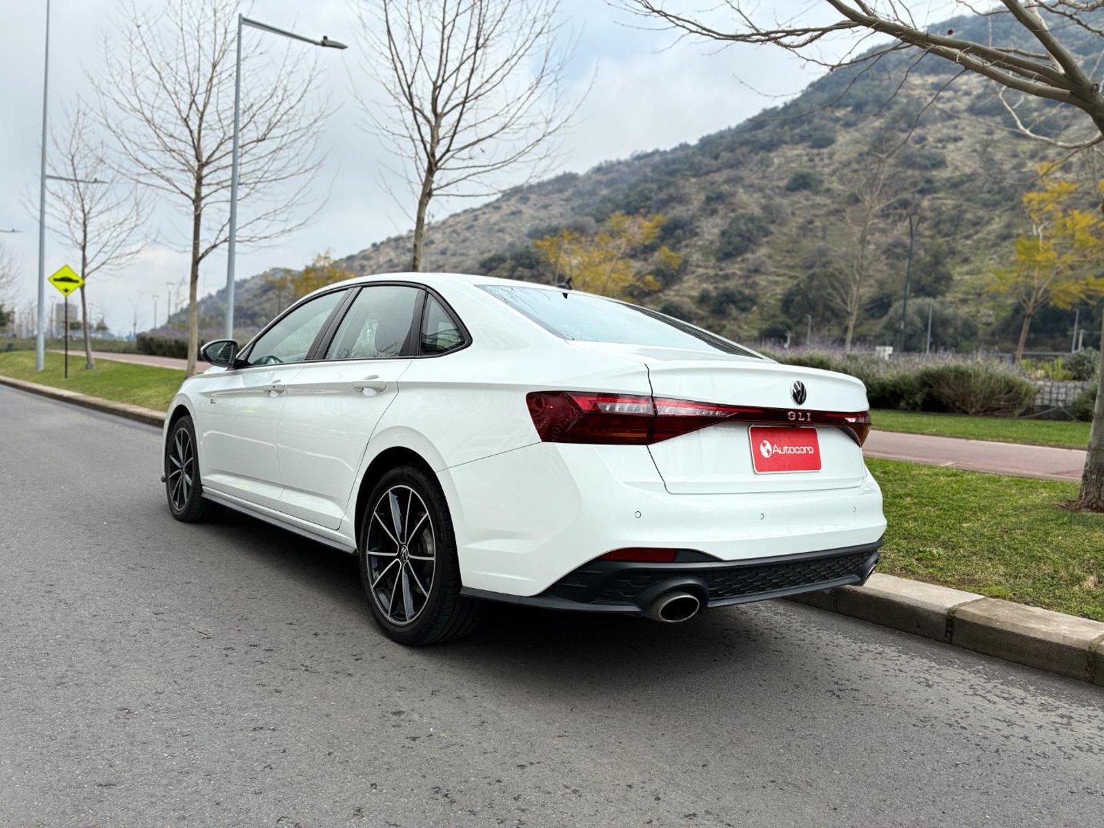 Volkswagen JETTA GLI 2.0 TSI DSG 2025 - Imagen 7 de 20
