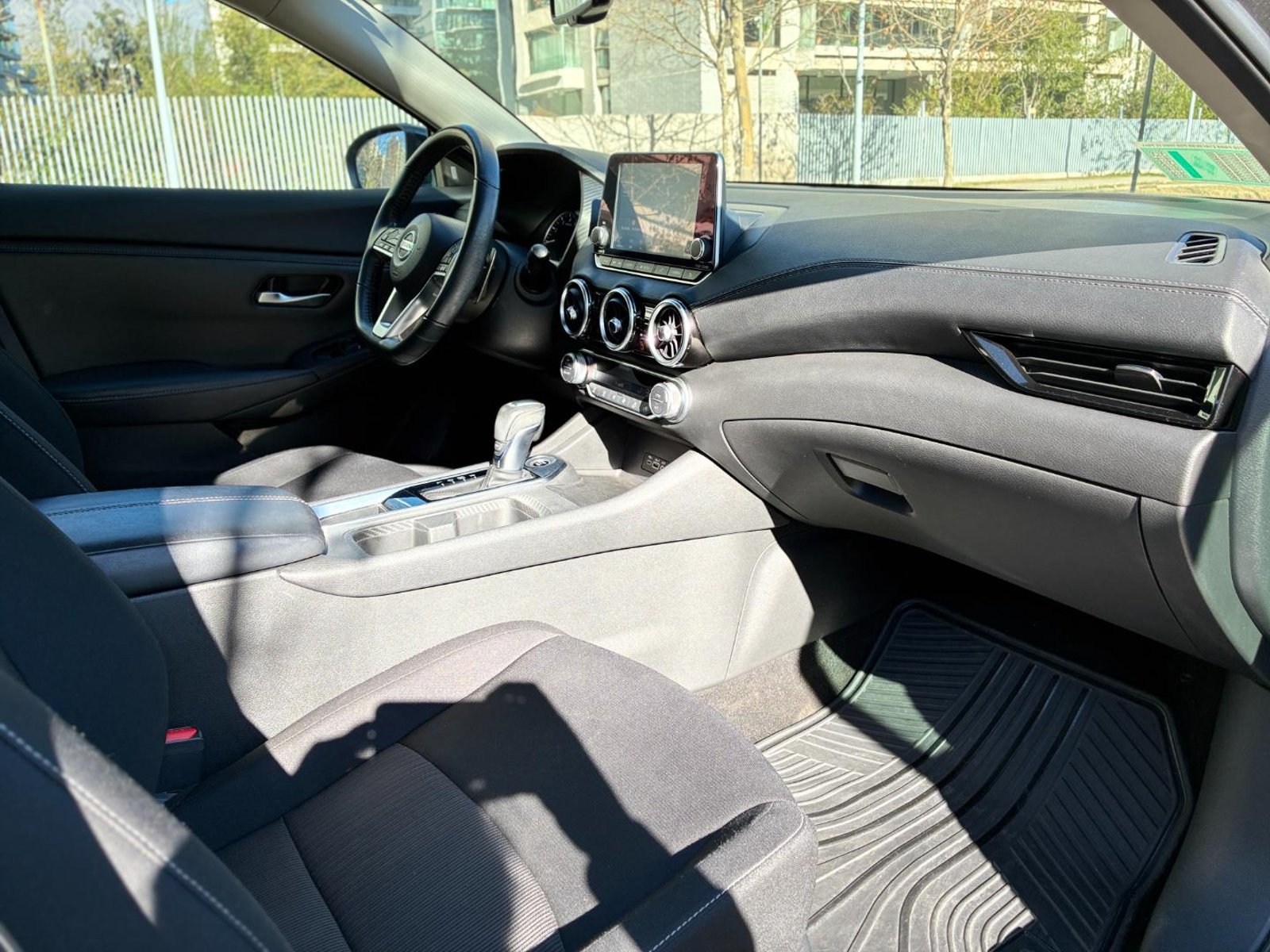 NISSAN SENTRA Advance 2.0 CVT 2022 - Imagen 14 de 18