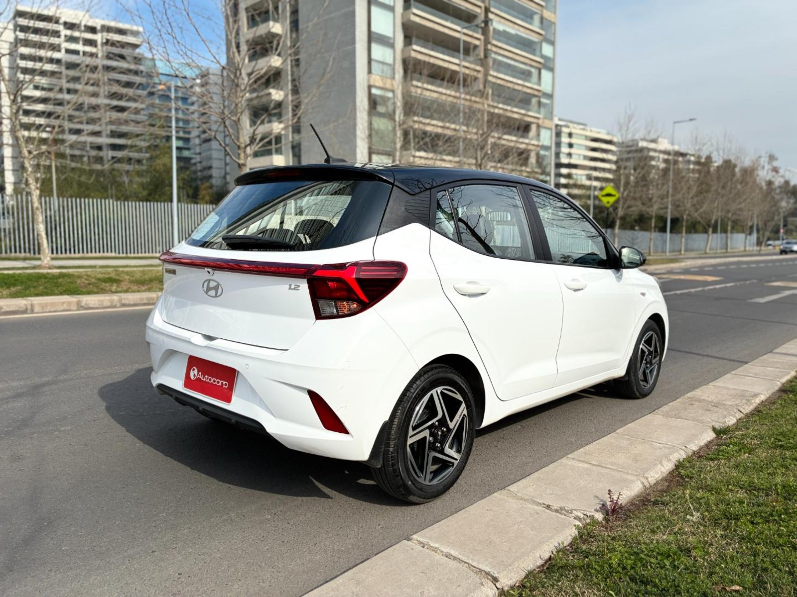 Hyundai GRAND I10 HB 1.2 Plus 2025 - Imagen 7 de 18