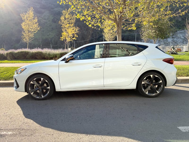 Cupra LEON 1.5TSI MHEV AT 2026 - Imagen 4 de 20