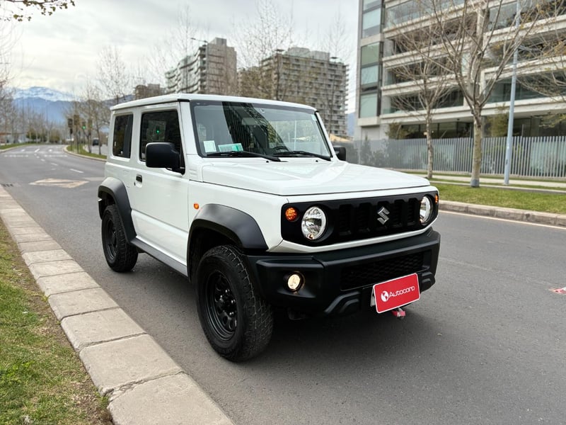 Suzuki JIMNY GL 1.5 Winche 5MT 4x4 2023 - Imagen 3 de 20